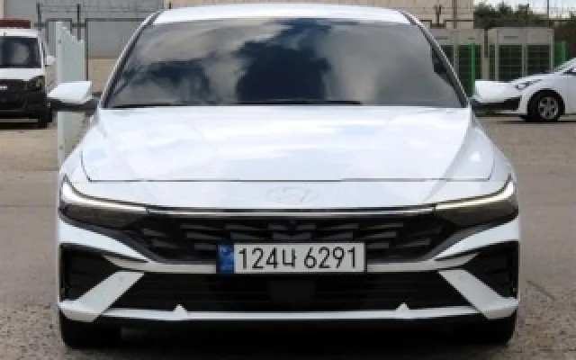 아반떼CN7 중고차 더 뉴 아반떼 (CN7) 1.6 가솔린 매물 사진 8 - 2024/01 19,870km