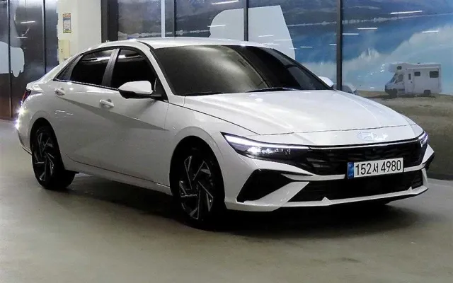 아반떼CN7 중고차 더 뉴 아반떼 (CN7) 1.6 가솔린 매물 사진 20 - 2025/08 4,350km