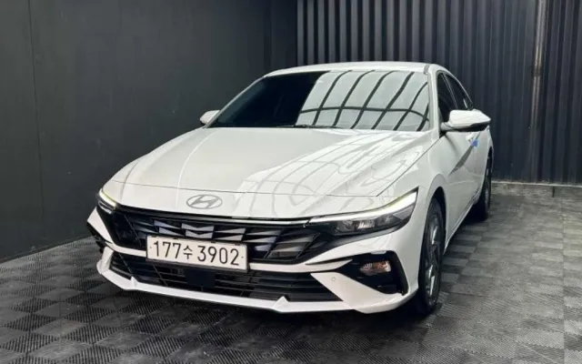 아반떼CN7 중고차 더 뉴 아반떼 하이브리드 (CN7) 1.6 HEV 매물 사진 2 - 2025/08 2,554km